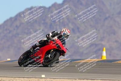 media/Oct-01-2023-SoCal Trackdays (Sun) [[4c570cc352]]/Turn 9 Set 1 (950am)/